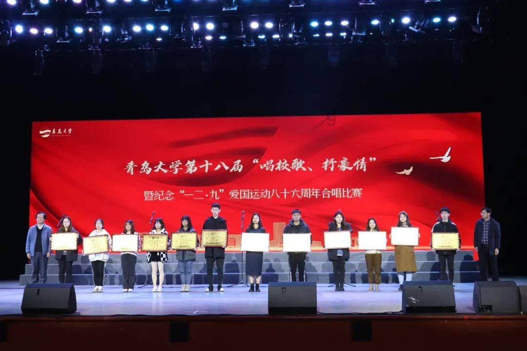 小勇士救公主